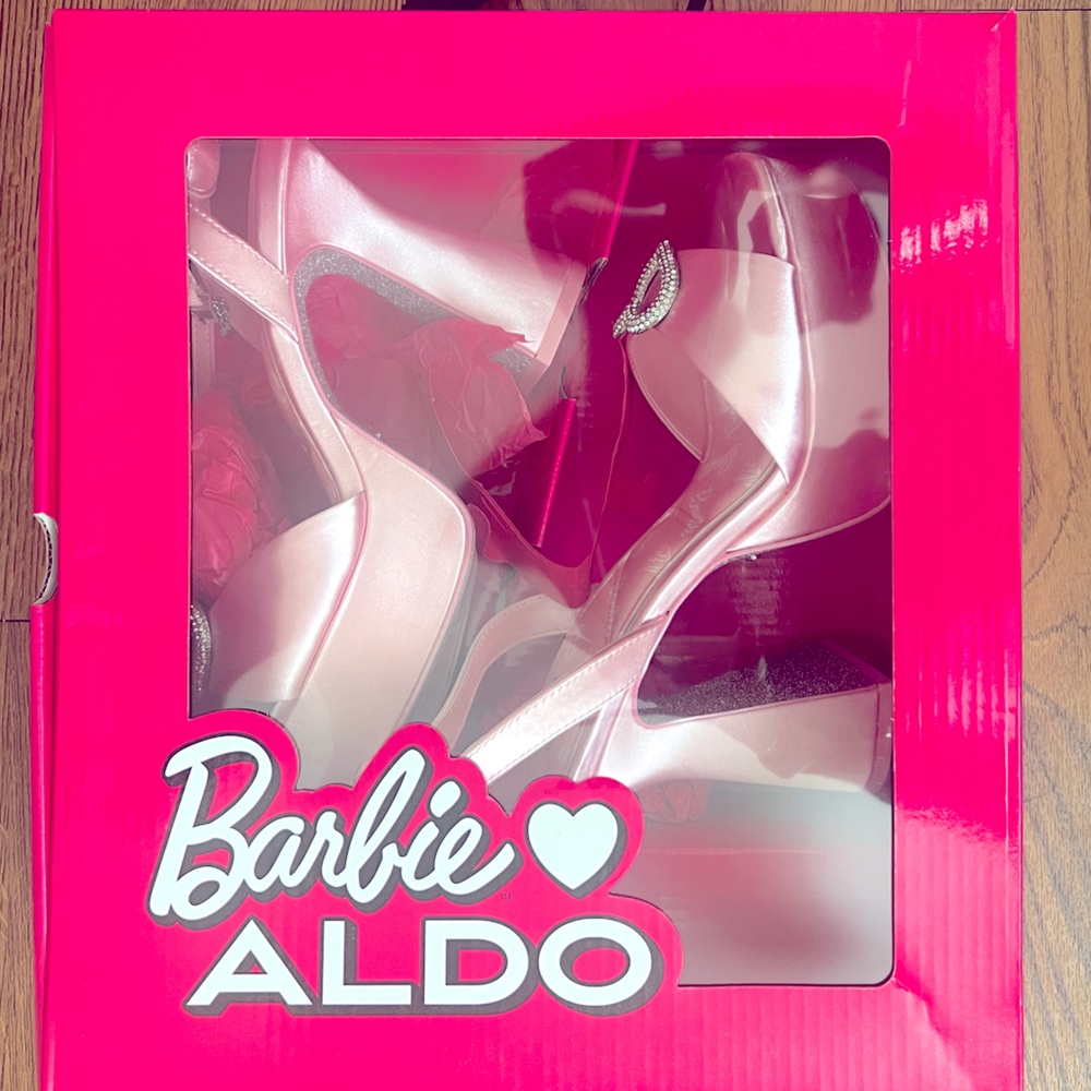 Aldo Barbie Platform Shoes. 7.5, 4.5" Heel, 1.5" platform.  Medium Pink. Satin.